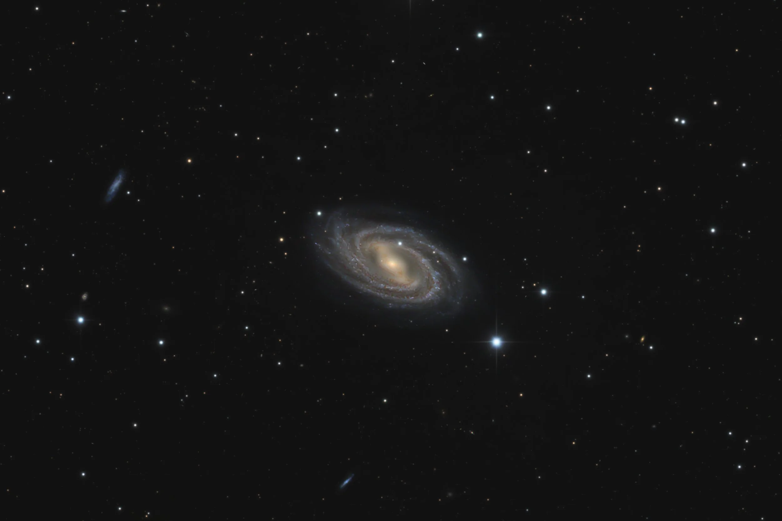 ミュージック GALAXY M109 — AstroWorldCreations